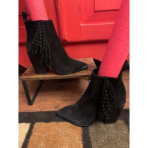 NWOT Kenneth Cole Size 5 West Side Fringe Bootie RB Studs Suede Leather Fringe